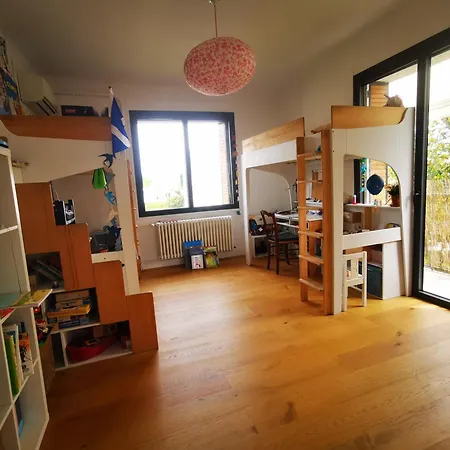 Maison Familiale Avec Jardin Villa *