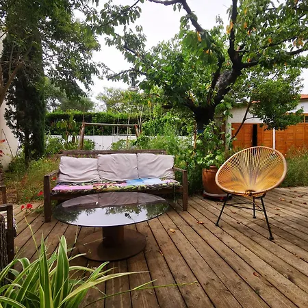 Villa Maison Familiale Avec Jardin *